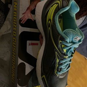 Fila Tennis Shoes